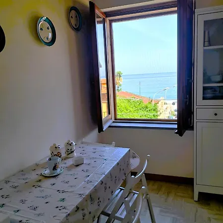 Live & Dream Panarea - Trilocale 2 Piano Apartment Scilla
