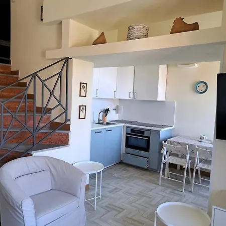 Live & Dream Panarea - Trilocale 2 Piano Apartment *